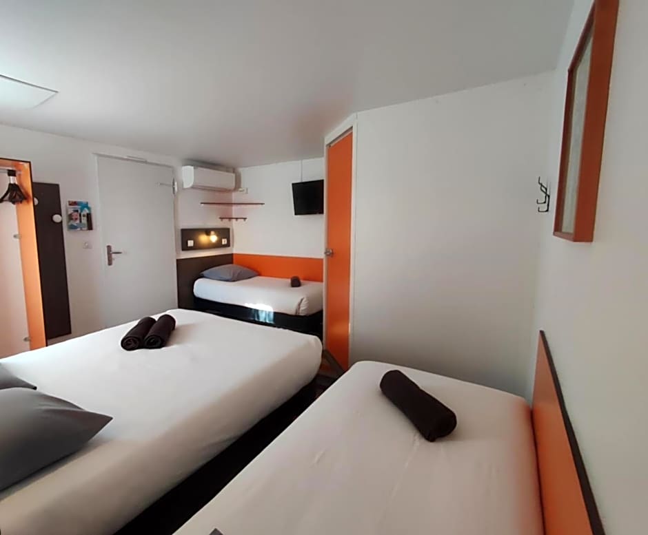 Kyriad Direct Saintes (ex Balladins)