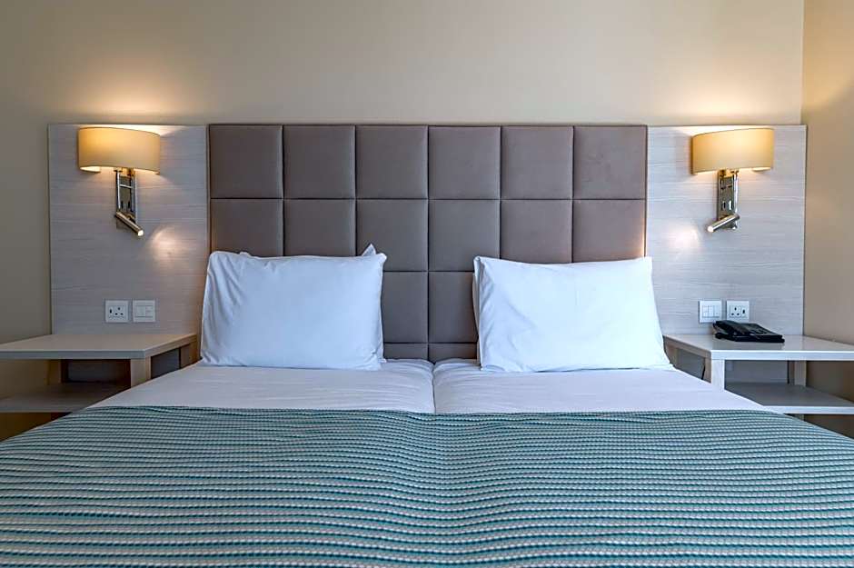 Maritim Antonine Hotel & Spa