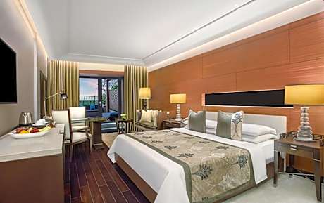 Royal Club with Terrace
