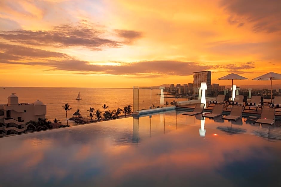 Crown Paradise Golden All Inclusive Adults Only