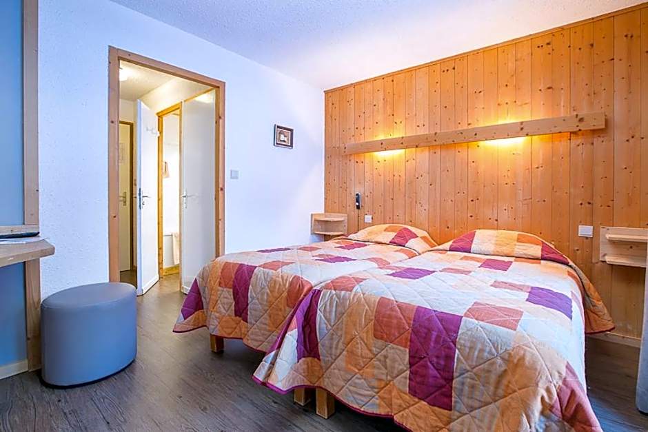 Hotel Les Lans