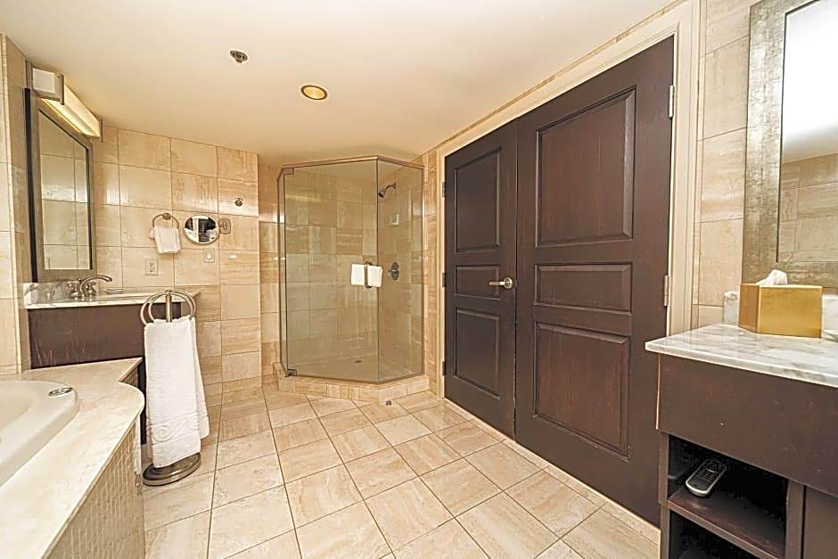 Reno Suites
