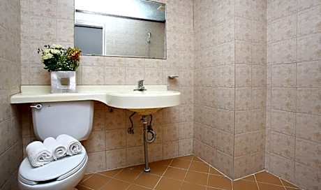 Korean-Style Standard Double Ondol Room