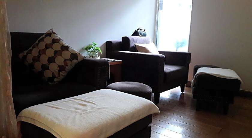 Saigon Airport Bluesky Serviced Apartment