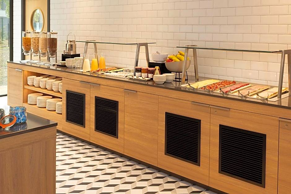 Holiday Inn Express Brussels Airport By IHG