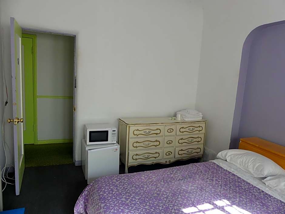 Wilshire Orange Hotel