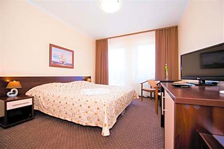 Double or Twin Room with Balcony