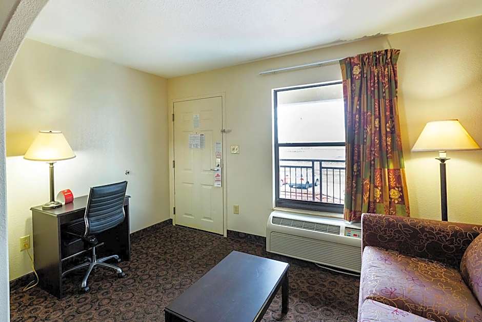 OYO Hotel Port Allen LA