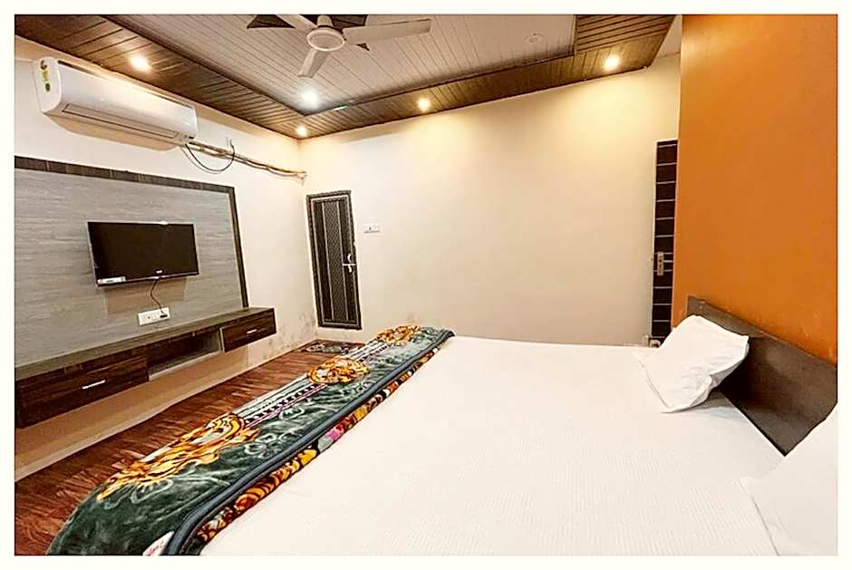 Goroomgo Banaras Residency Varanasi