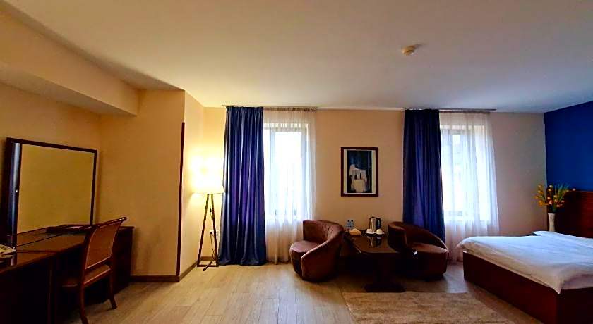 Ararat Hotel