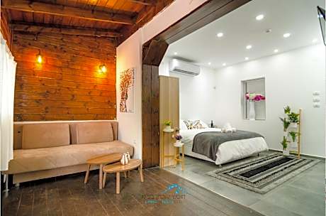 Hofesh Yehonatan Cabin - Tiberias Promenade