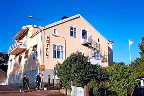 Adels Hotel