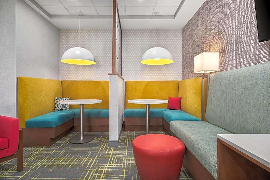 Hampton Inn & Suites Charlotte-Arrowood Rd.