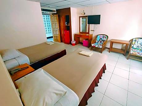 Deluxe Queen Room with Two Queen Beds