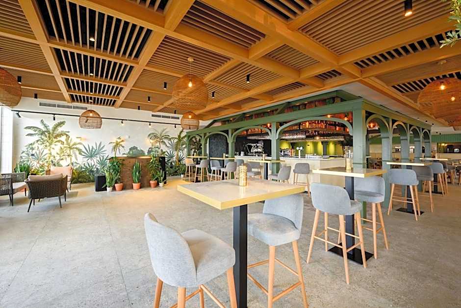 QAWRA Palace Resort & SPA