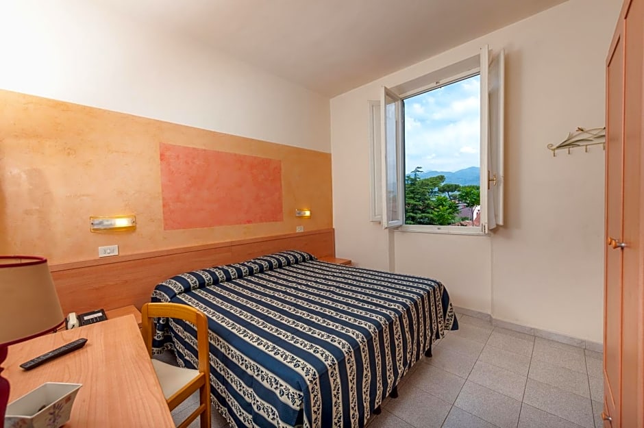 Hotel Apuana