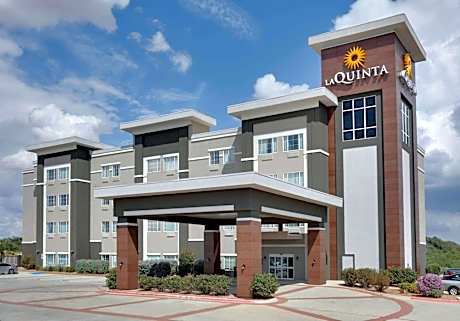 La Quinta Inn & Suites by Wyndham Big Spring