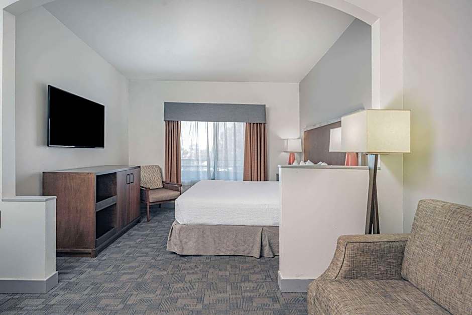 Ramada Limited Bakersfield North