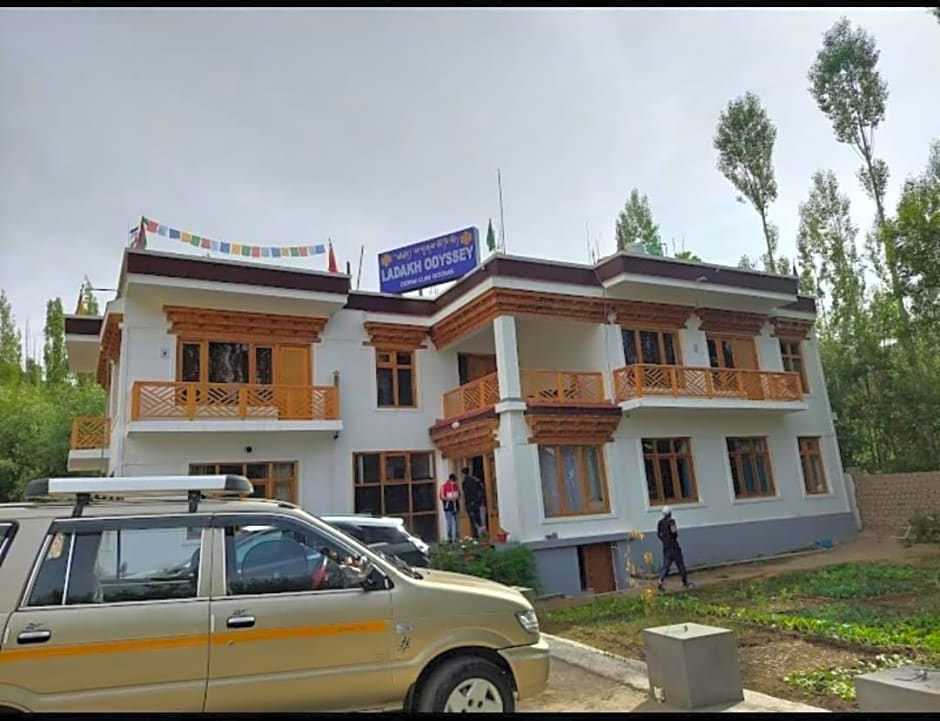  LADAKH ODYSSEY hotel