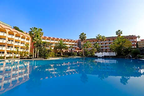 Hotel Puerto Palace