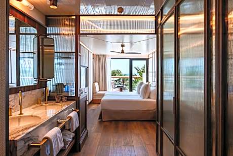 Deluxe Premium - 2 Adults