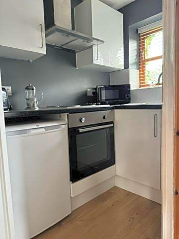 The Horseshoe and Castle