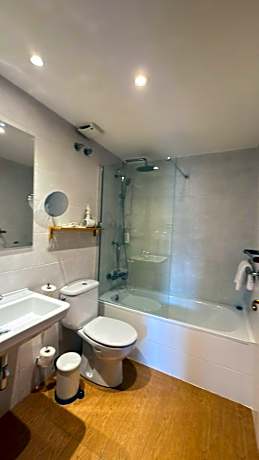 Three-Bedroom Premium Apartment - NRA ESFCTU00000811900017553200000000000000000HUTB-0132163