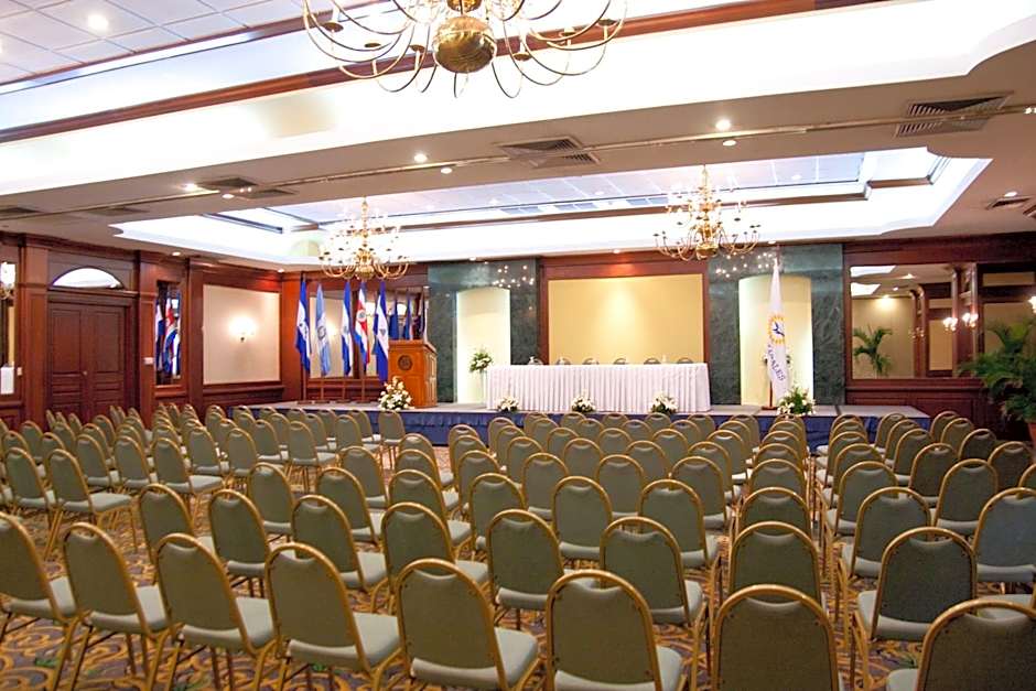Hotel Globales Camino Real Managua