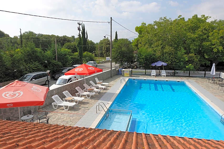 Camping Mitikas and Bungalows