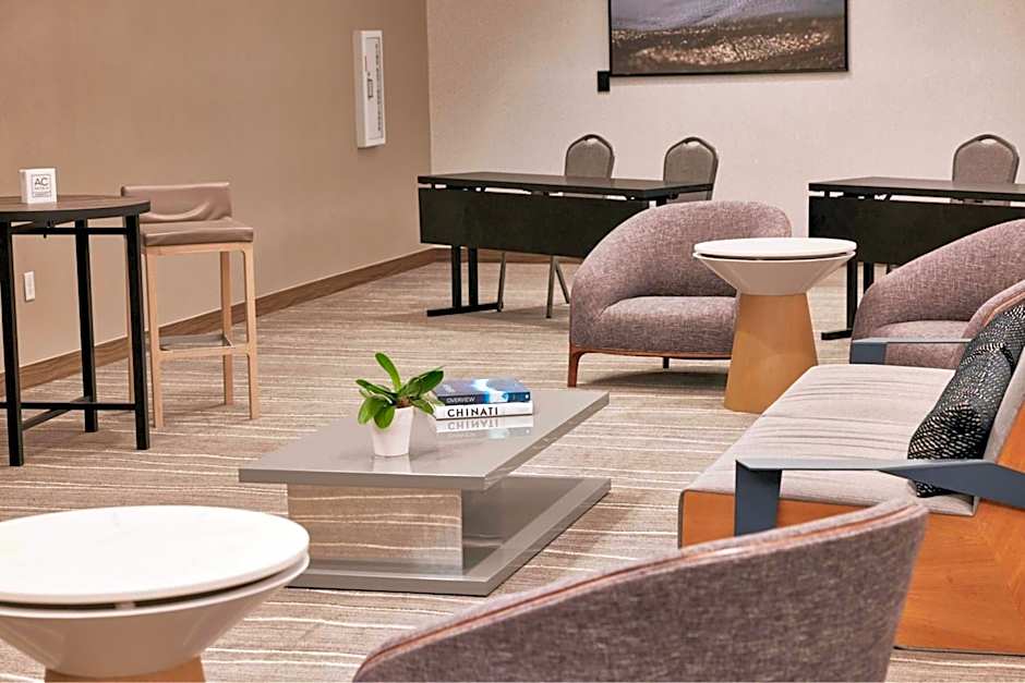 AC Hotel by Marriott Dallas by the Galleria