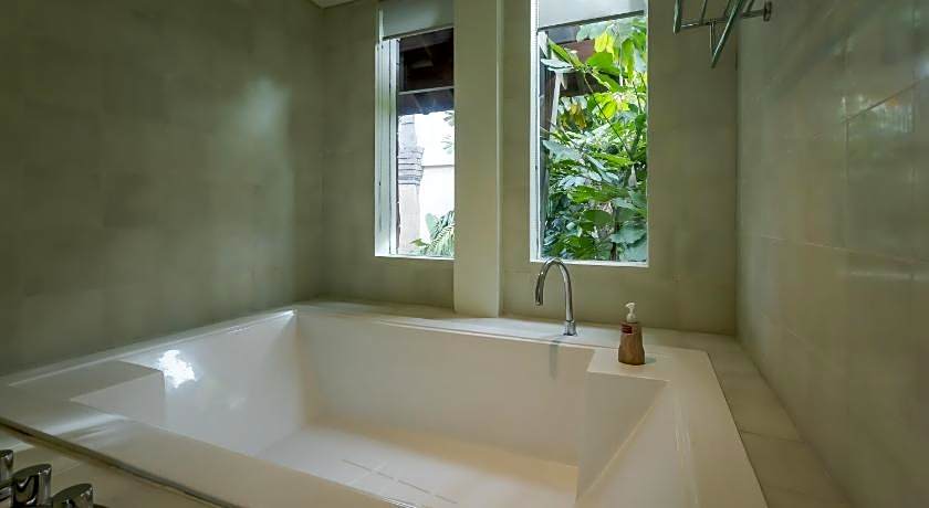 Fourteen Roses Boutique Hotel, Kuta