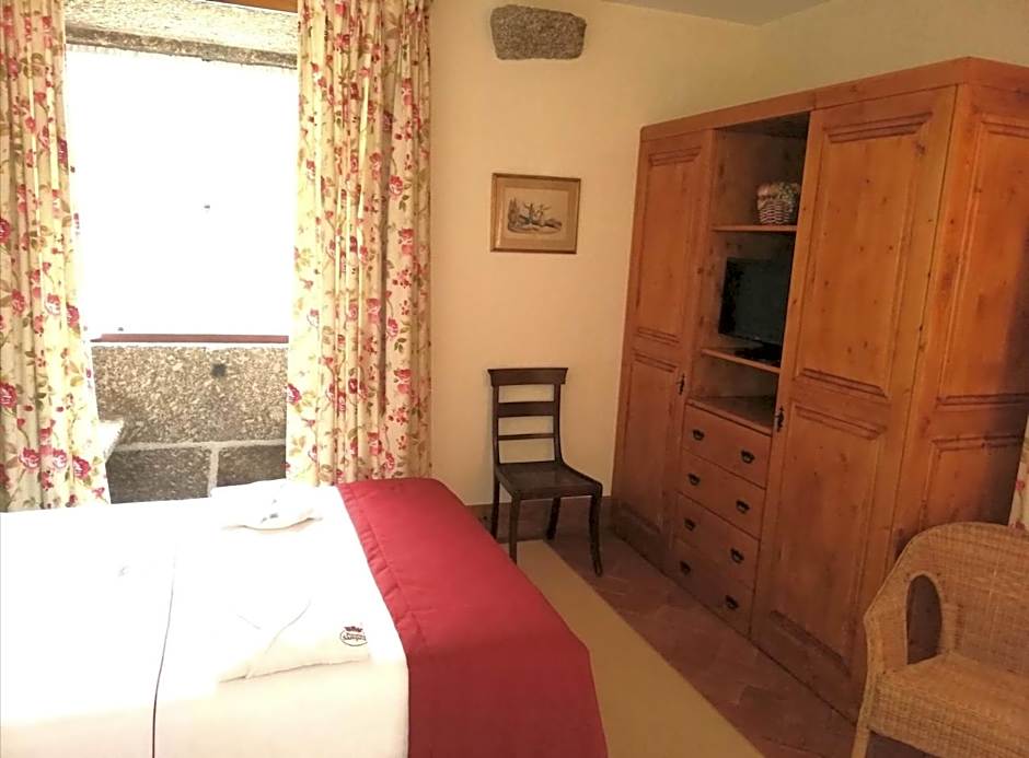 Casa da Portela de Sampriz