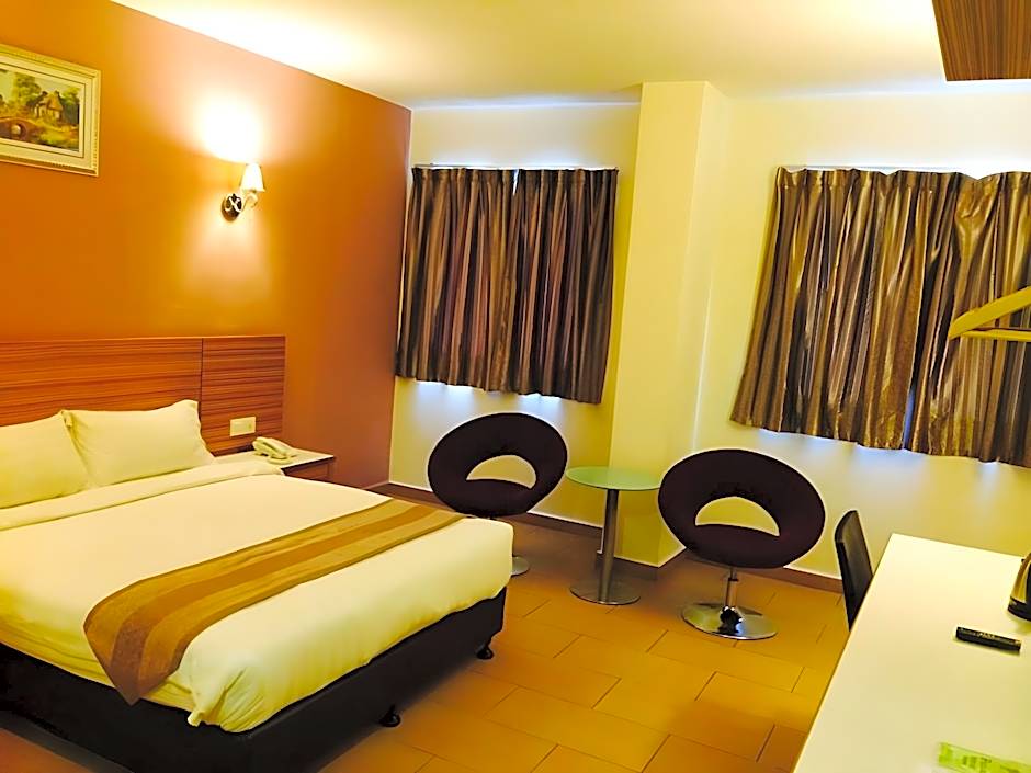 Grand Court Hotel