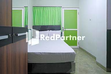 Pondok Hijau Syariah Mitra RedDoorz @ Citraland Surabaya