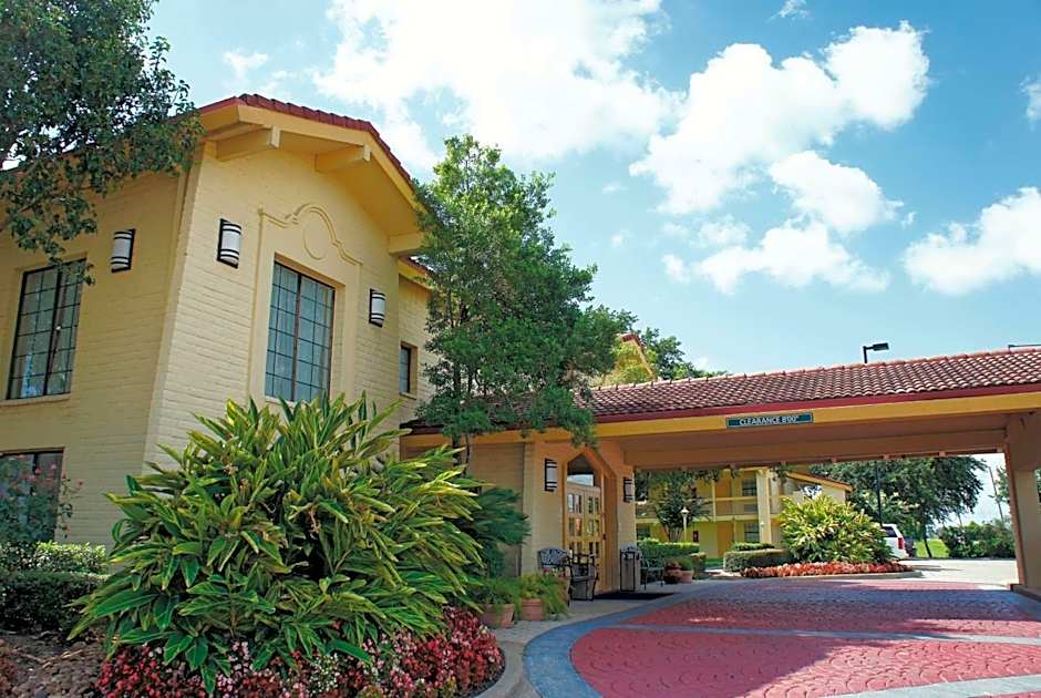 Baymont by Wyndham Houston La Porte