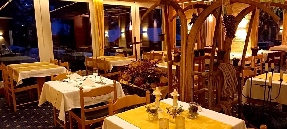 Hotel Bellevue - Traditional Swiss Hideaway