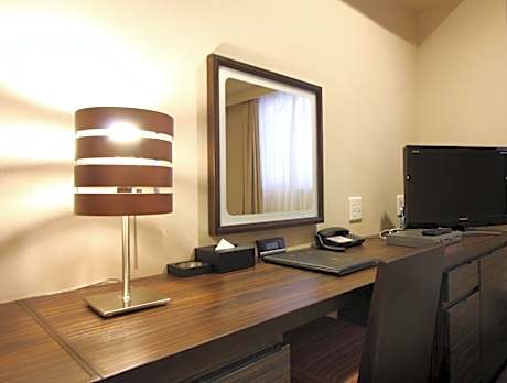 Standard Single Room - Non-Smoking