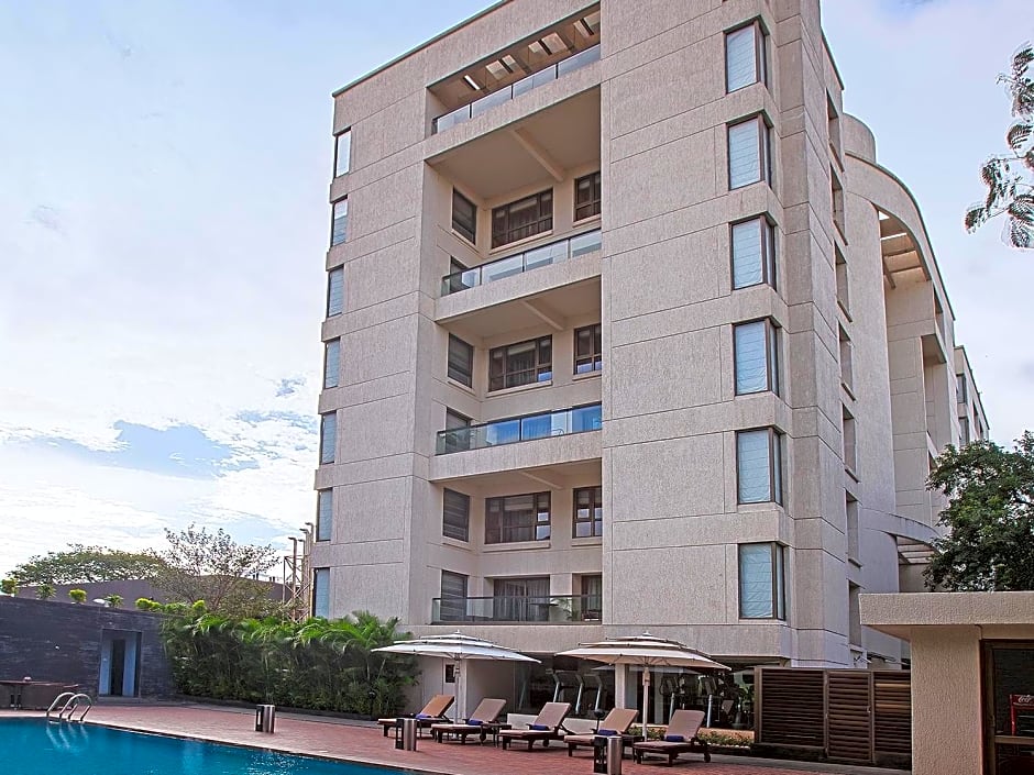 Photo 1 of 33 of Oakwood Residence Naylor Road Pune