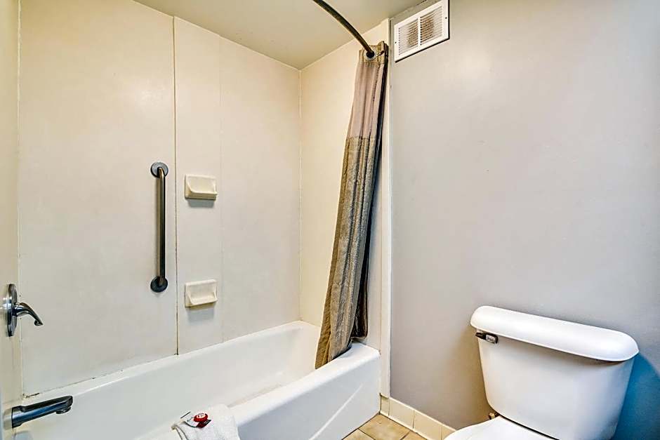 OYO Townhouse Inn Jacksonville AR