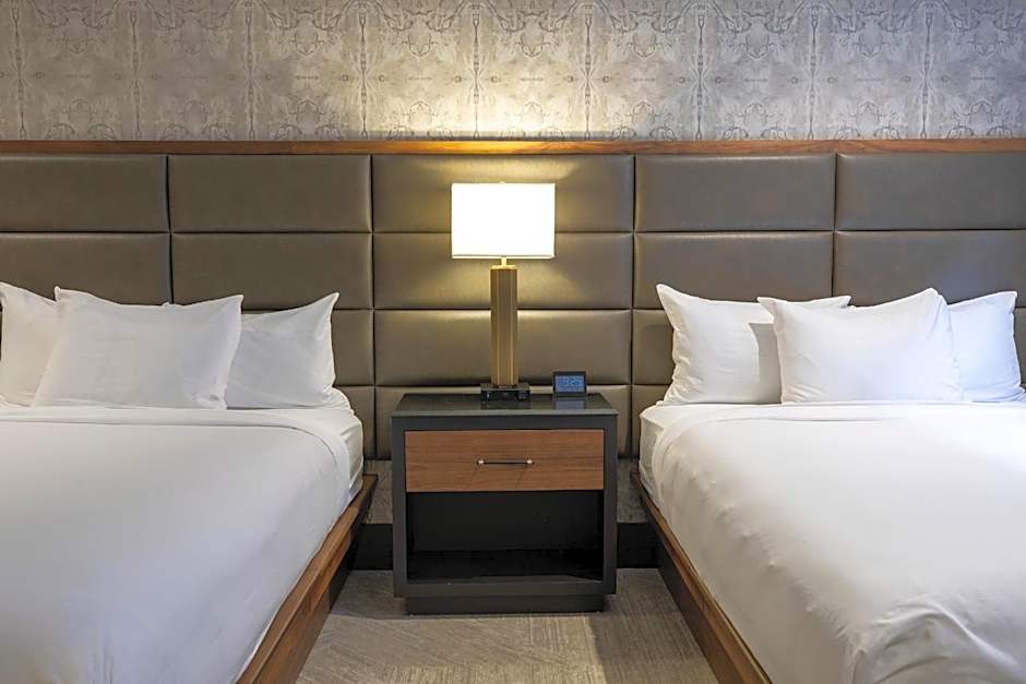 The Bee Hotel, Danville