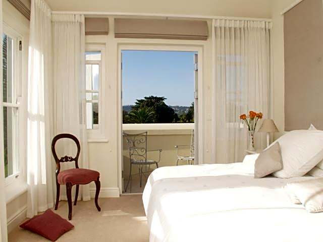 Isola Bella Guest House