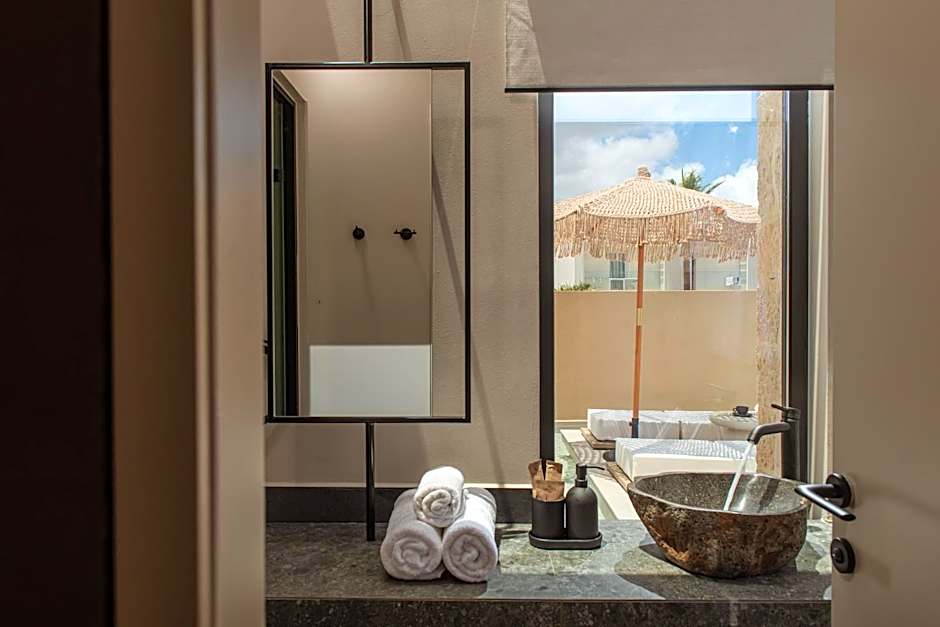 Socrates Hotel & Villas Malia Beach