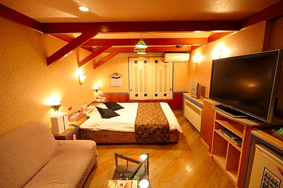 Hotel Dressy (Adult Only)