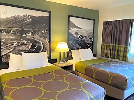 Double Room with Two Double Beds - Non-Smoking
