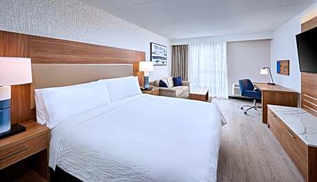 Studio King Suite with Sofa Bed and Walk In Shower