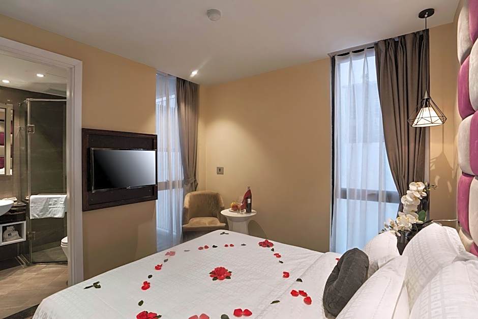 Hanoi La Storia Hotel