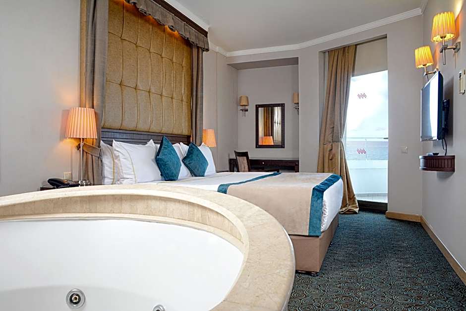 Korumar Hotel Deluxe