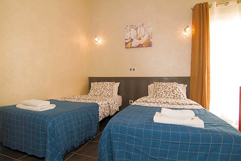 Yucca Park ApartHotel