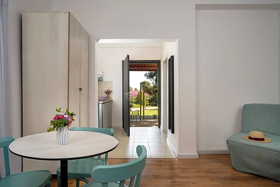 Kibbutz Malkiya Travel Hotel