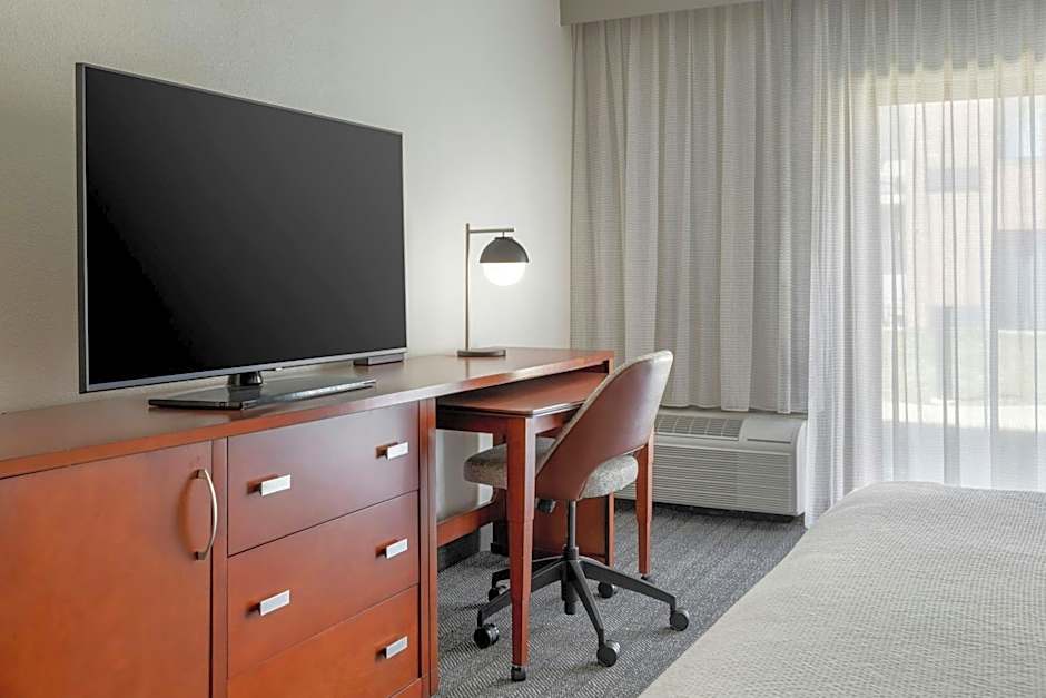 Courtyard by Marriott Boston Norwood/Canton